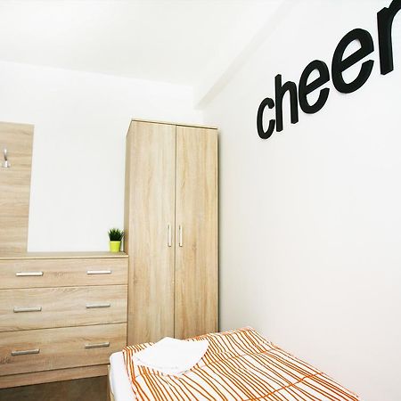 Hostel Bratislava By Freddie Szoba fotó